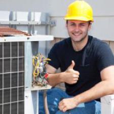 AC Repairs: When Homeowners Should Call a Professional